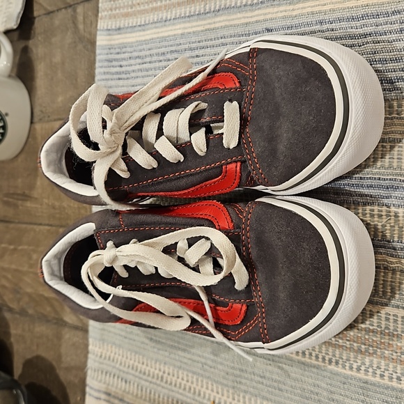 Vans Kids Sneakers Size 2 - Picture 1 of 6